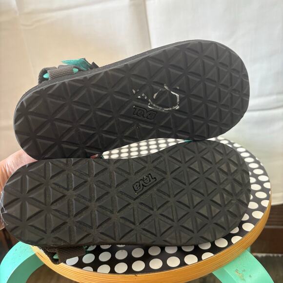 Teva Sandals Womens 7 Gray Original Universal Strap Slip On Waterproof Comfort - Picture 2 of 6